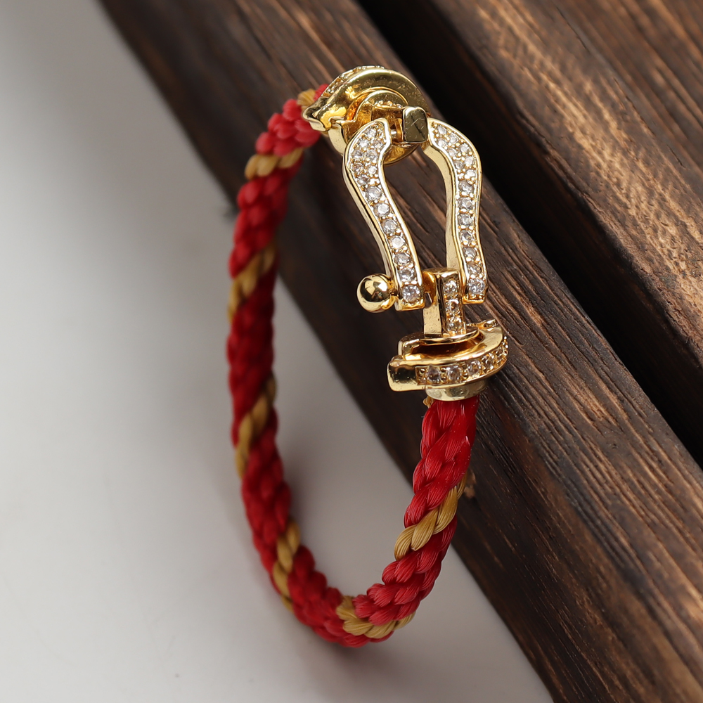 ROPESX Wholesale Stripe Color Nylon Bracelets with Horseshoe Buckle For Holiday Gift