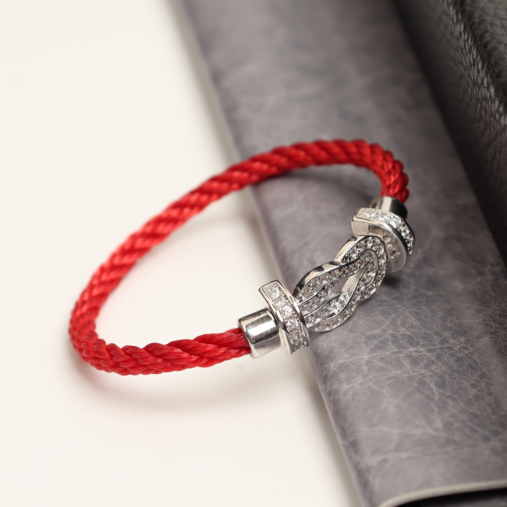 Provide Red Nylon Rope Bracelets with Rhinestone Horseshoe Buckle For Women Gift