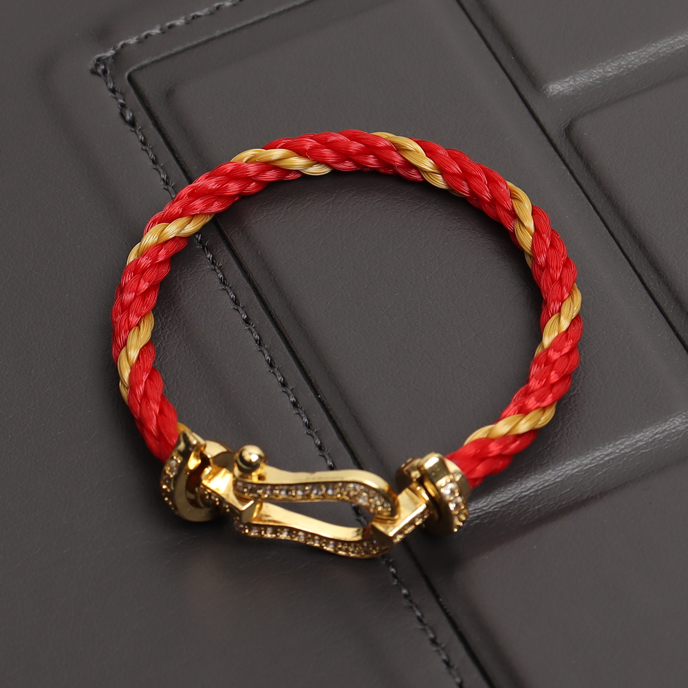 ROPESX Wholesale Stripe Color Nylon Bracelets with Horseshoe Buckle For Holiday Gift