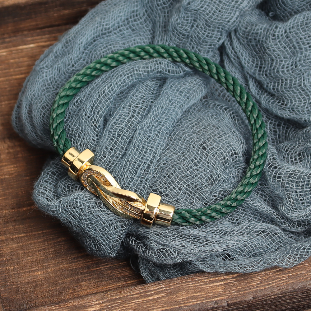 OEM Green Nylon Rope Bracelets with Horseshoe Buckle For Fashions Gift